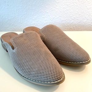 NWOT Women’s casual mules